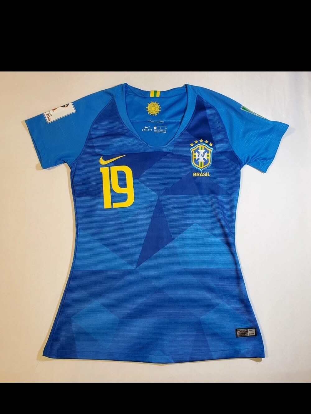 Nike Brazil 2018 World Cup Jersey Womens Medium WILLIAN #19 Soccer Football